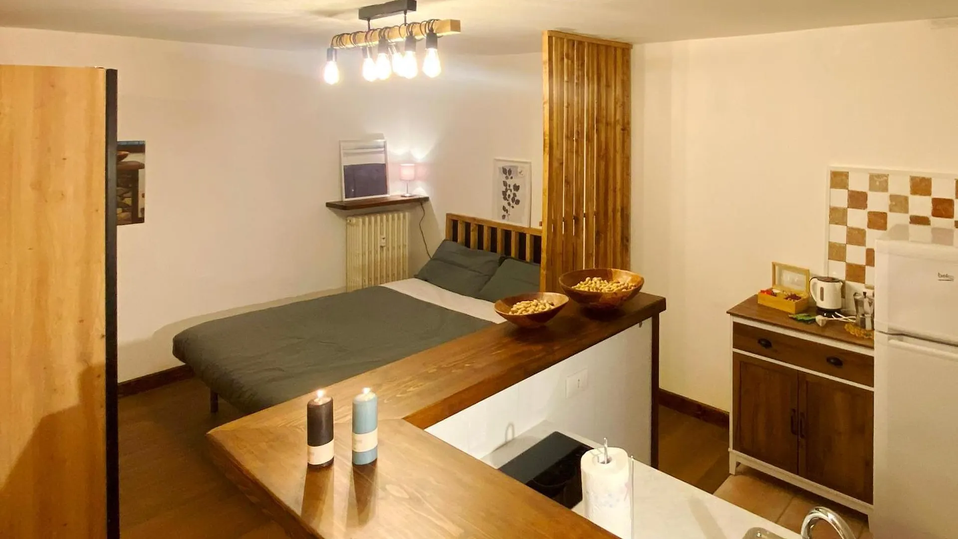 Monolocale Con Bagno Turco E Spazio Esterno Studio Apartment With Turkish Bath And External Space Cremeno 0*,  Italy